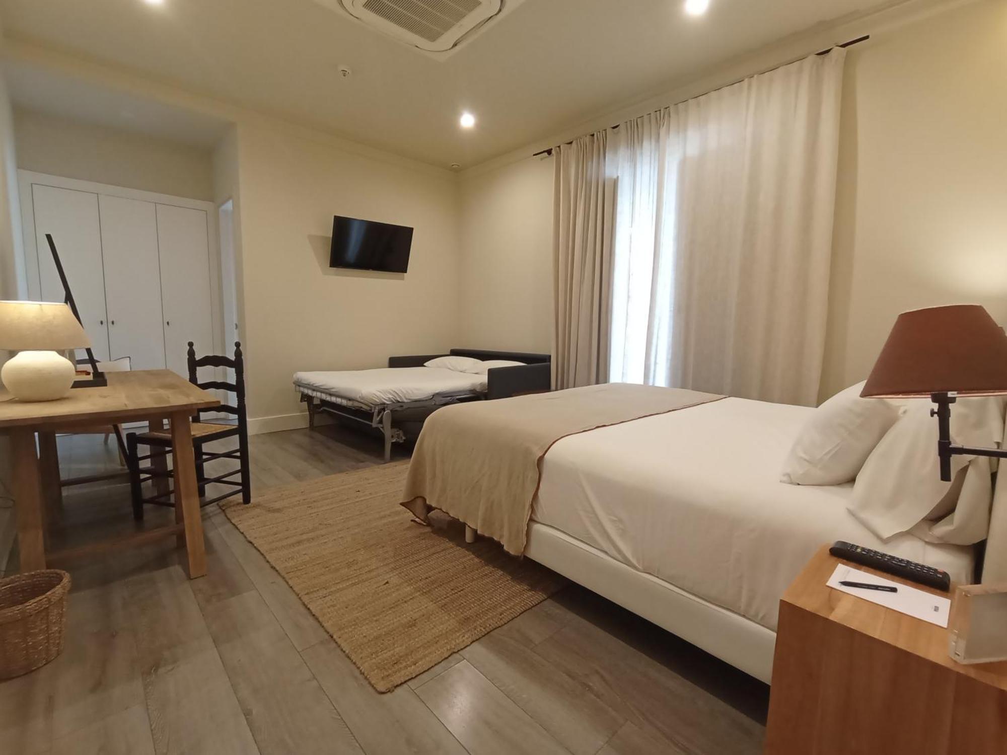 Uma Suites Parada Del Marques Seville Luaran gambar