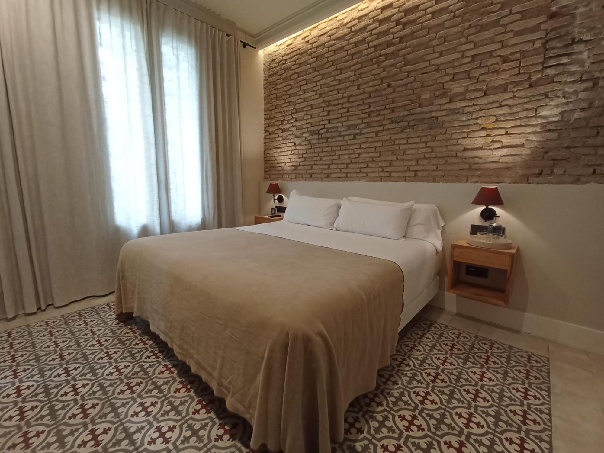 Uma Suites Parada Del Marques Seville Luaran gambar