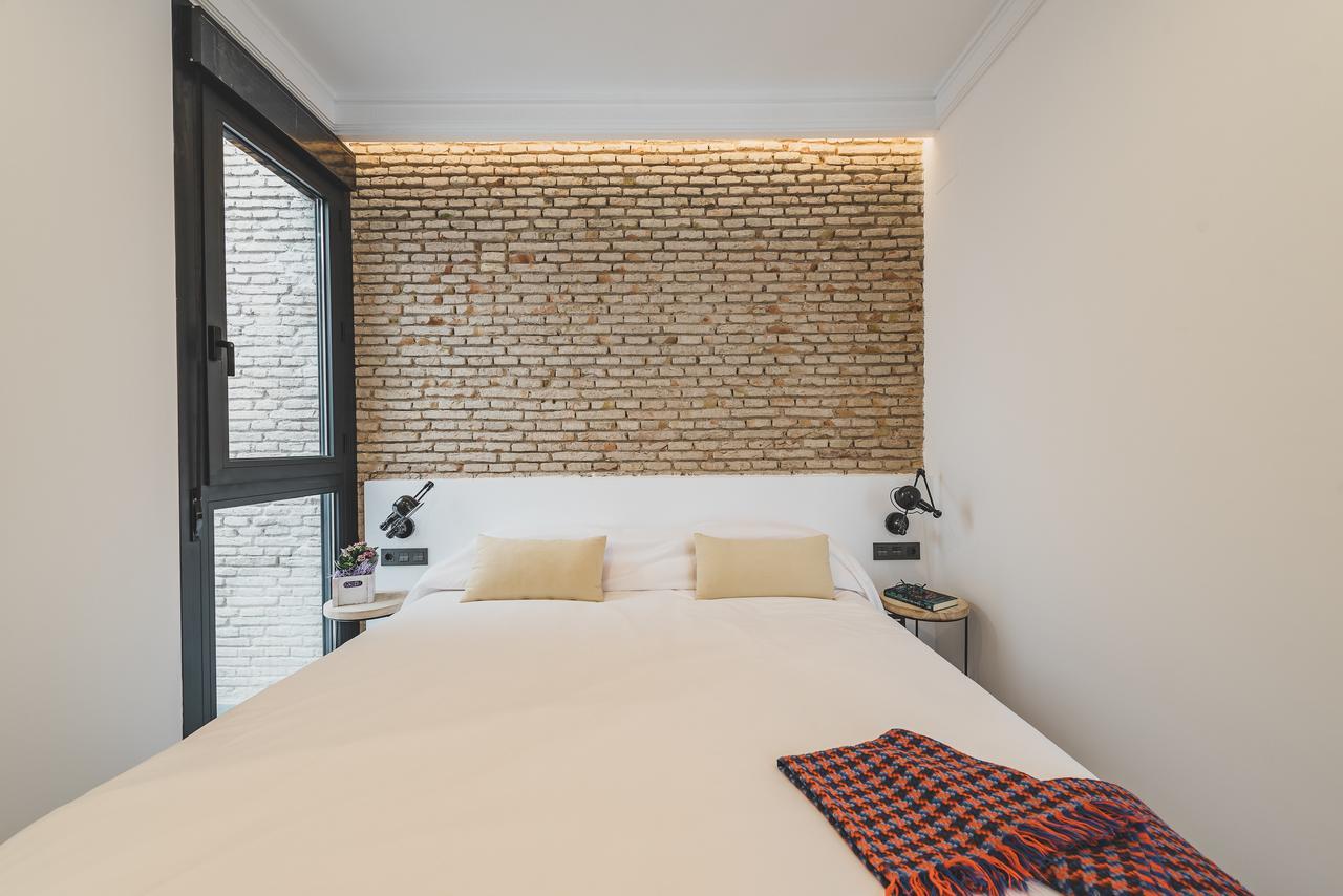Uma Suites Parada Del Marques Seville Luaran gambar