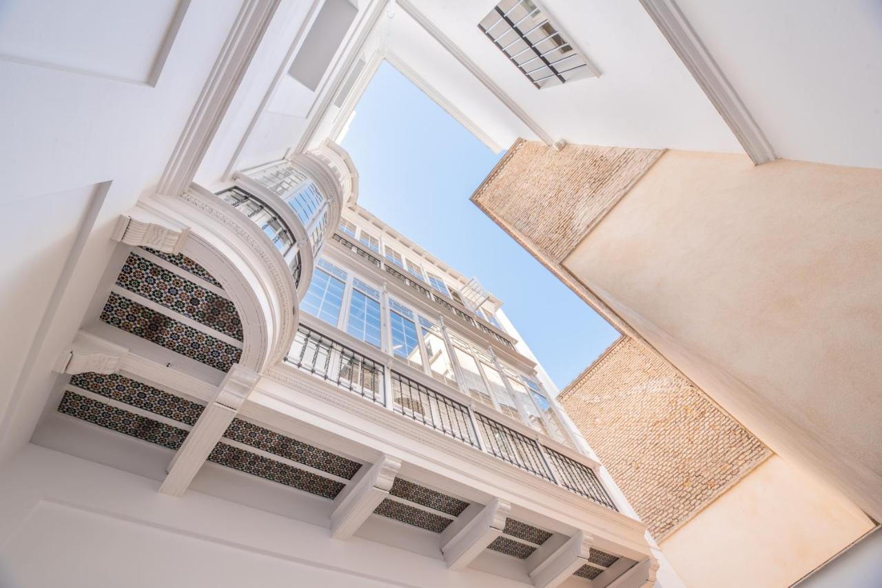 Uma Suites Parada Del Marques Seville Luaran gambar