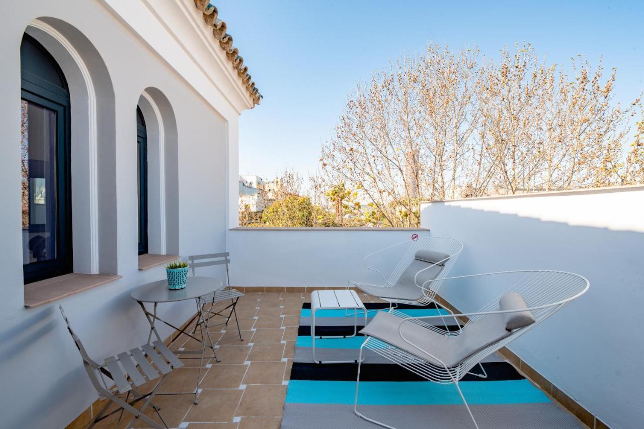 Uma Suites Parada Del Marques Seville Luaran gambar